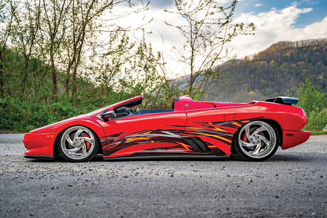 1992 Toyota MR2 Transformed Into a Lamborghini Diablo