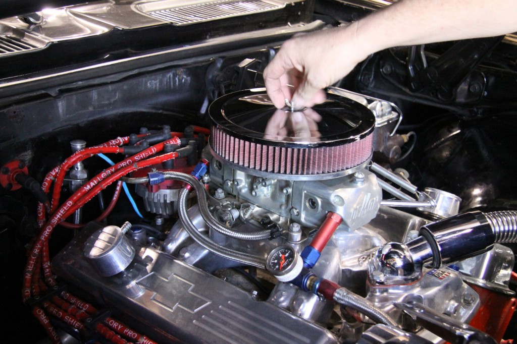 Installing a Spectre ProFab Cold Air Intake on a Camaro Street Machine